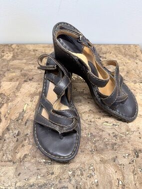 Born Dark Brown Leather Wedge Sandals